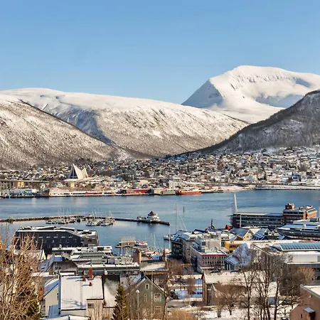 アパート Penthouse In The Center Of The Gateway To The Arctic Ocean Spectacular Views トロムソ